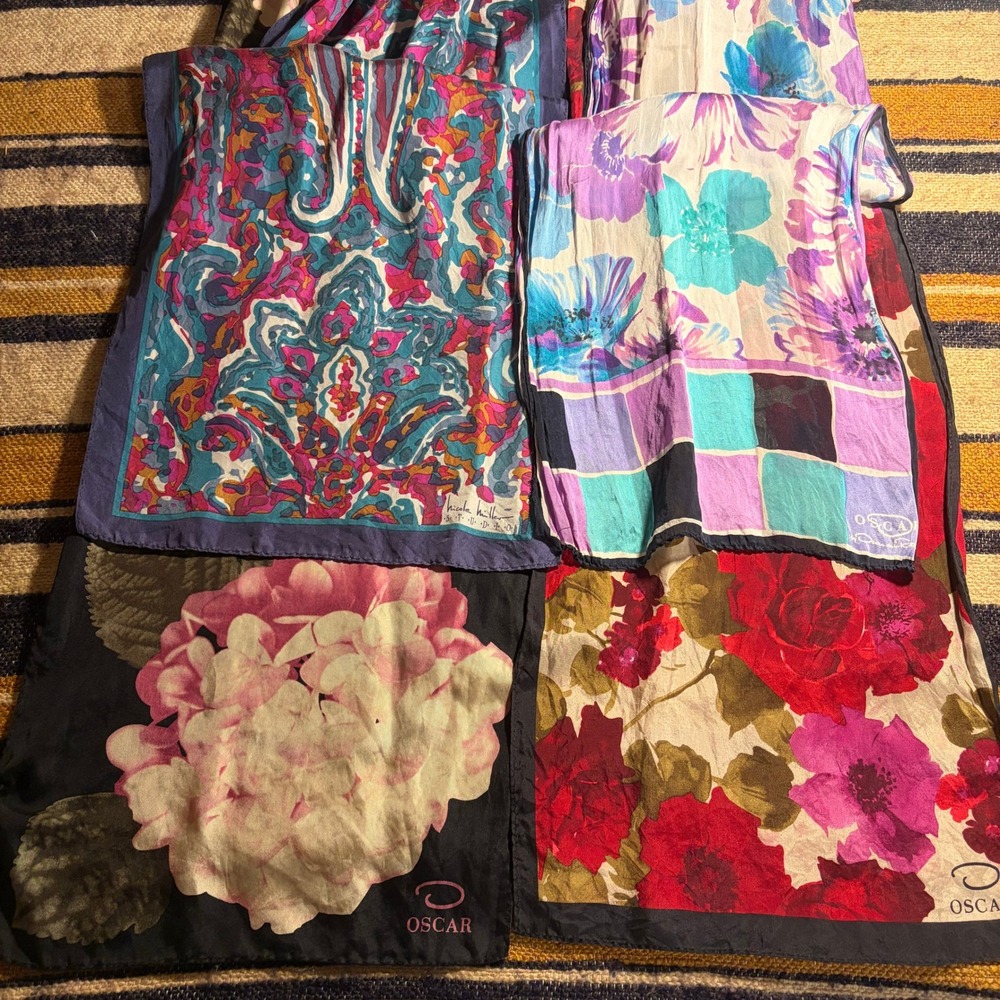 Lot of 4 Designer Silk Scarves Nicole Miller Oscar de la Renta Floral Paisley